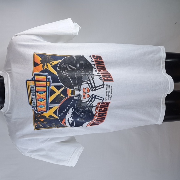 Vintage 1999 Super Bowl XXXIII Denver vs Atlanta helmet graphics XL t-shirt - Picture 2 of 5